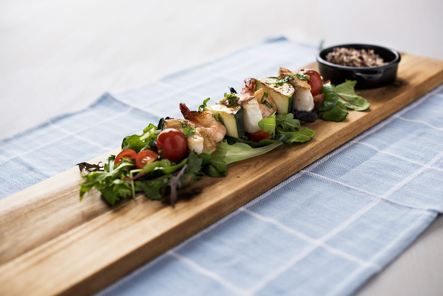 Grillspyd med torskeloin, scampi og squash