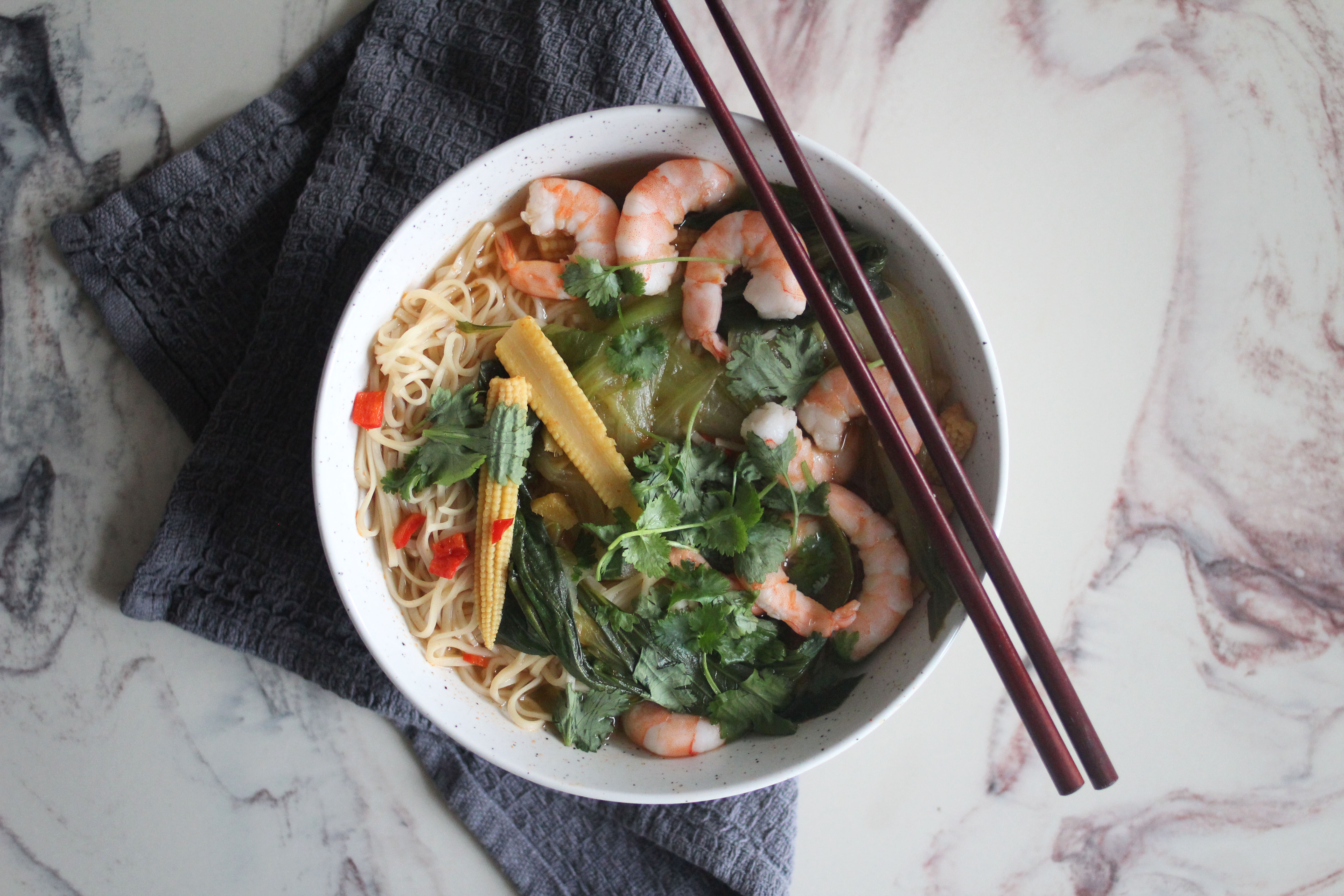 Thai-curry med nudler og reker